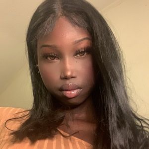 Meet your Posher, Rieeko